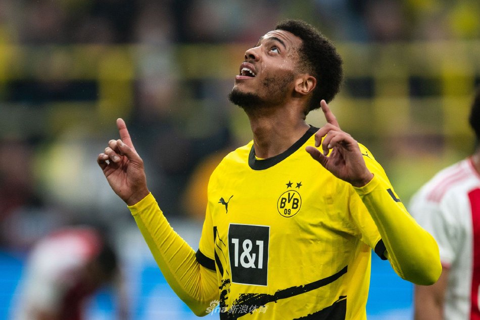 特朗普的介 特朗普的介