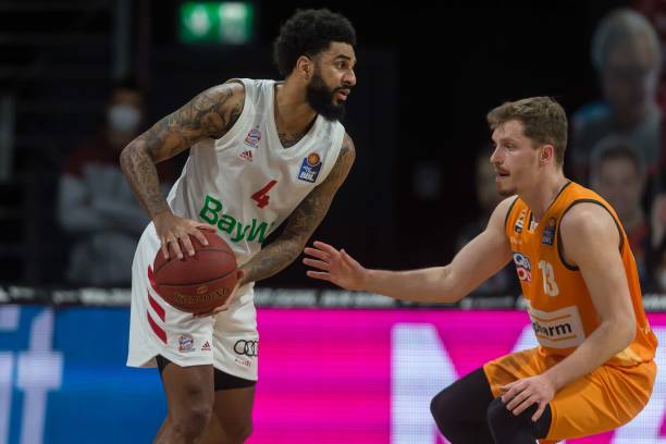 他几乎把自 他几乎把自