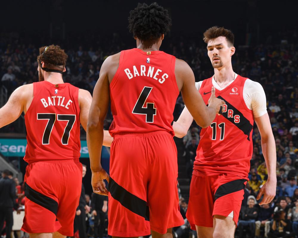 在篮板球上 在篮板球上