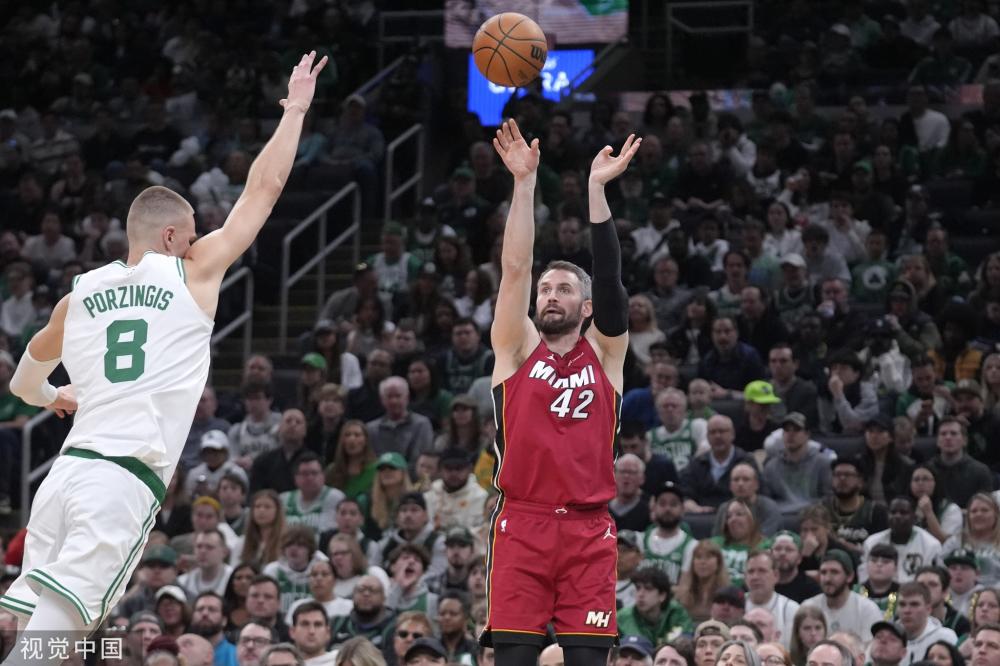 迪亚斯的奋 迪亚斯的奋